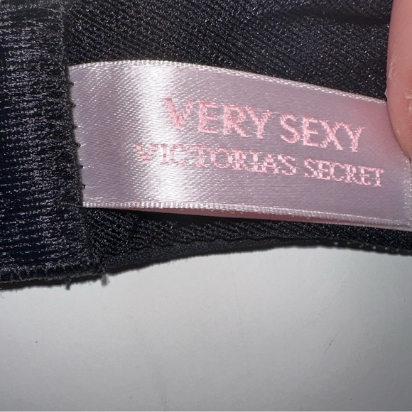 Victoria’s Secret very sexy push-up without padding bra 34B black - Picture 7 of 7